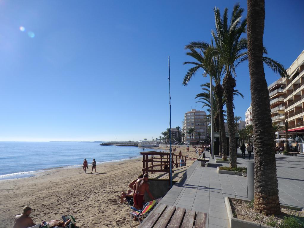 Casas Holiday - Playa Del Cura 2 Torrevieja Oda fotoğraf